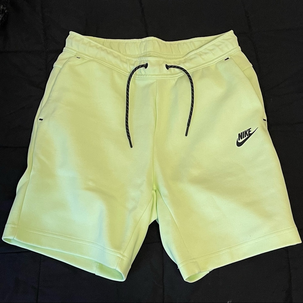 Nike Tech Fleece Shorts